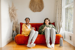 Fatma wearing our joggers size XS , Tessa wearing the same in 2xl
