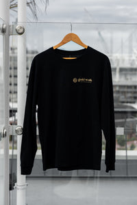 Luxurious Feel, Lasting Quality 🌱
Our heavy jersey Sustainable Comfort Long Sleeve T-Shirt (190 GSM) is designed to keep you comfortable and stylish through any season. Enjoy the peace of mind with Fair Wear, Climate Neutral, and PeTA Approved Vegan certifications—your wardrobe just got a lot greener